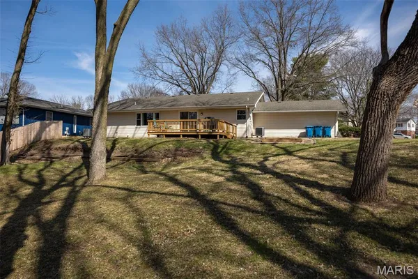 $250,000 | 2900 West Lawrence Avenue, Springfield, IL 62704