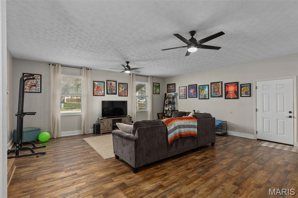 2900 West Lawrence Avenue Springfield, IL 62704 - Photo 8 of 33