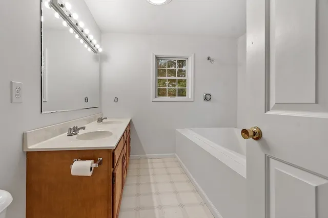 $979,000 | 159 Pine Street, Manchester, MA 01944