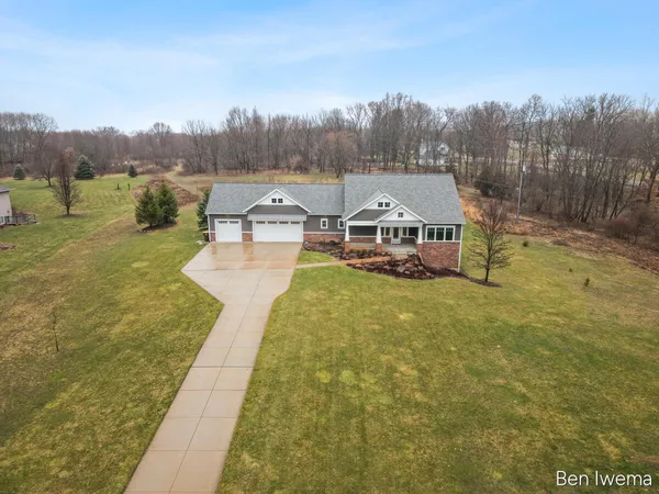 $925,000 | 5555 Cannon Meadows Drive Northeast, Ada, MI 49301