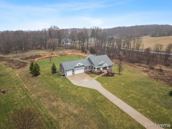 $925,000 | 5555 Cannon Meadows Drive Northeast, Ada, MI 49301