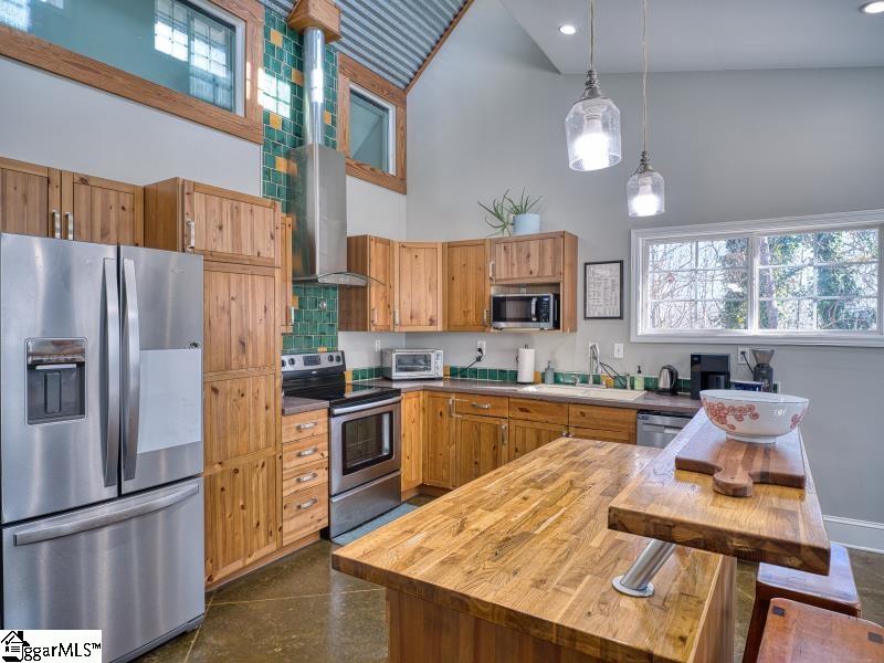 1712 Winding Way Taylors, SC 29687 - Photo 3 of 18