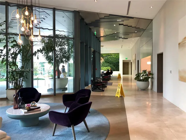 $5,000 | 650 Northeast 32nd Street, Unit 1207, Miami, FL 33137