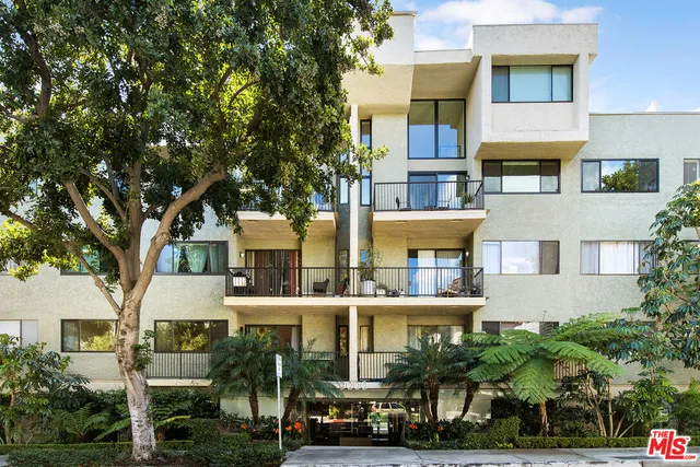 $1,099,000 | 9000 Cynthia Street, Unit 302, West Hollywood, CA 90069
