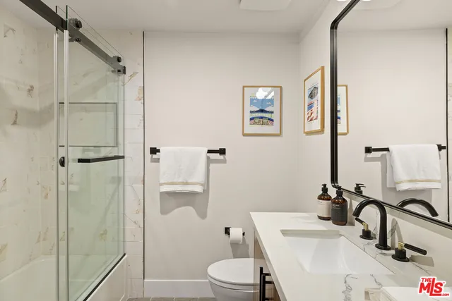 $1,099,000 | 9000 Cynthia Street, Unit 302, West Hollywood, CA 90069