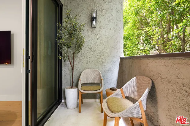$1,099,000 | 9000 Cynthia Street, Unit 302, West Hollywood, CA 90069
