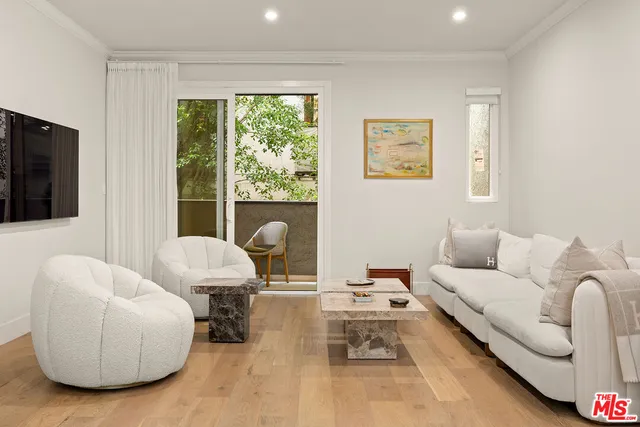 $1,099,000 | 9000 Cynthia Street, Unit 302, West Hollywood, CA 90069