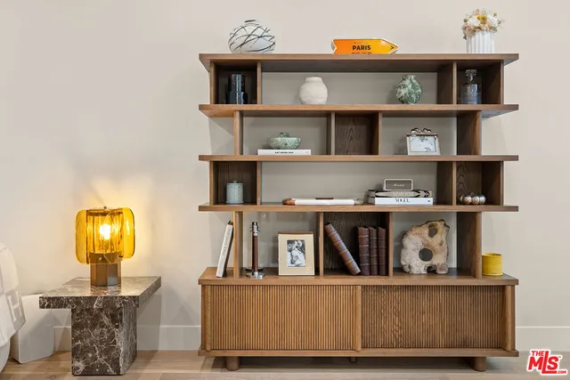 $1,099,000 | 9000 Cynthia Street, Unit 302, West Hollywood, CA 90069