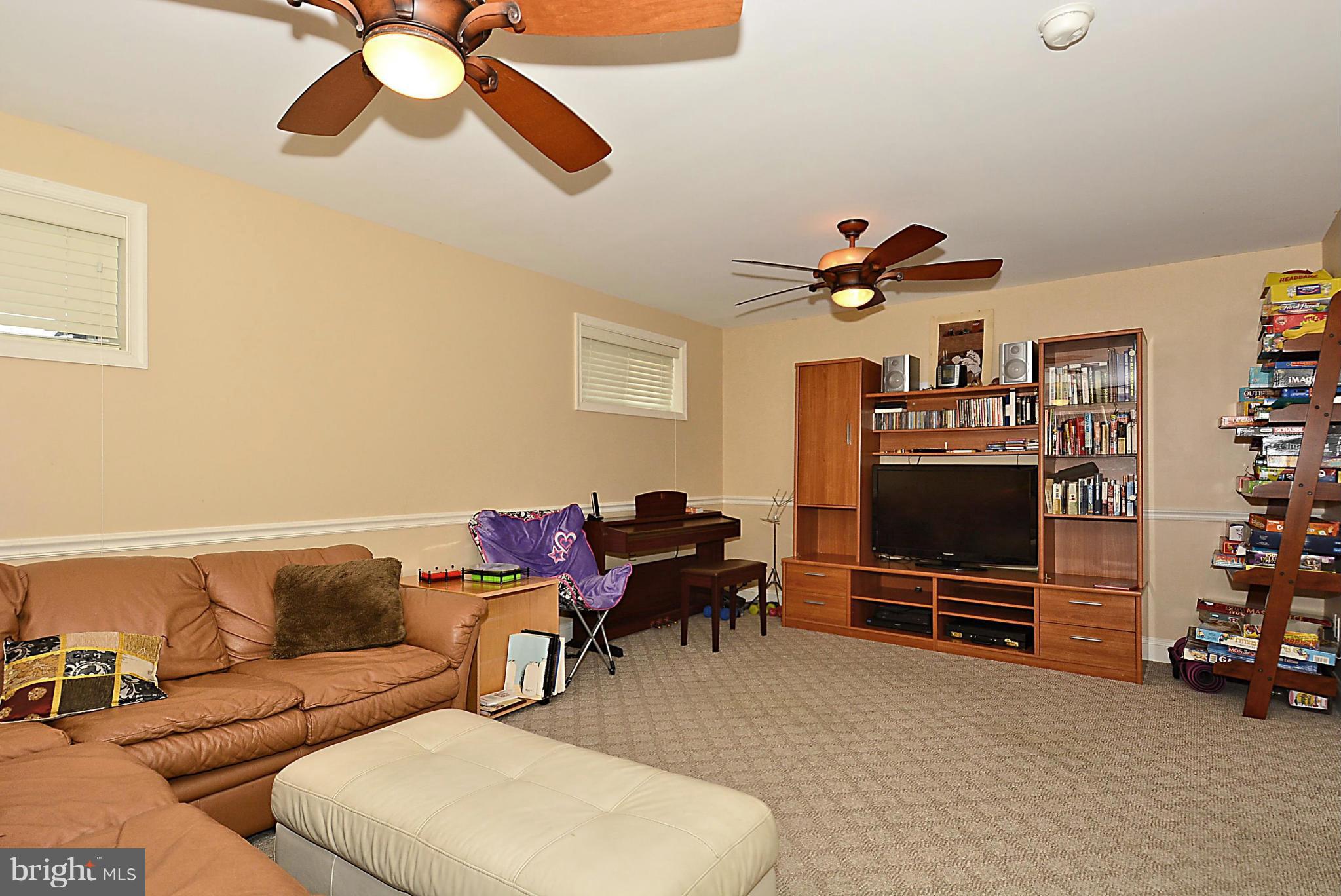 1101 North Belgrade Road Silver Spring, MD 20902 - Photo 21 of 30 Recreation Room