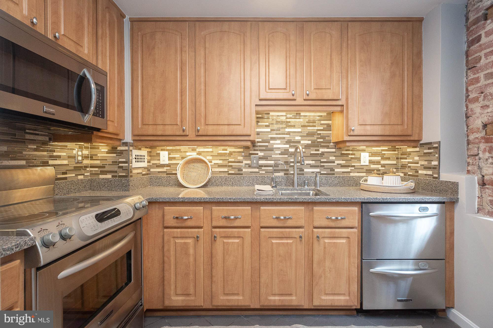 1718 Corcoran Street Northwest, Unit 12 Washington, DC 20009 - Photo 20 of 64