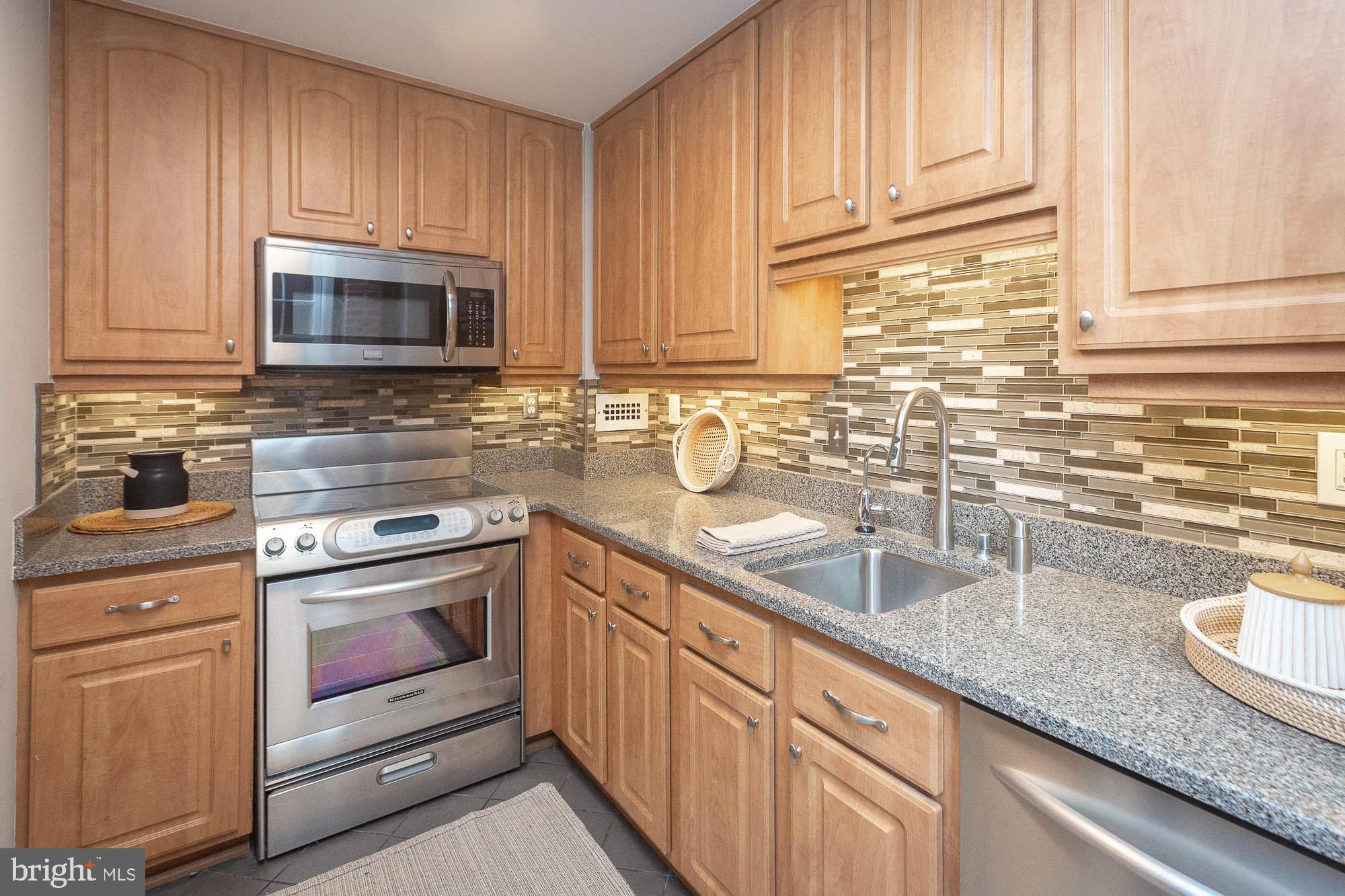 1718 Corcoran Street Northwest, Unit 12 Washington, DC 20009 - Photo 21 of 64
