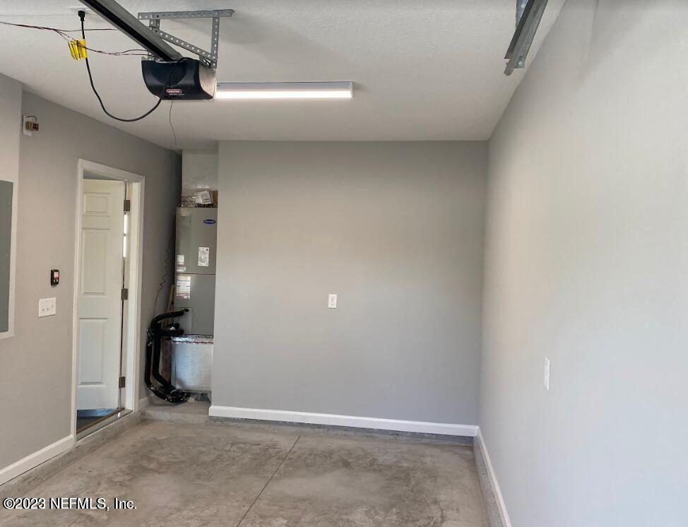 12326 Pulaski Road Jacksonville, FL 32218 - Photo 21 of 22 garage