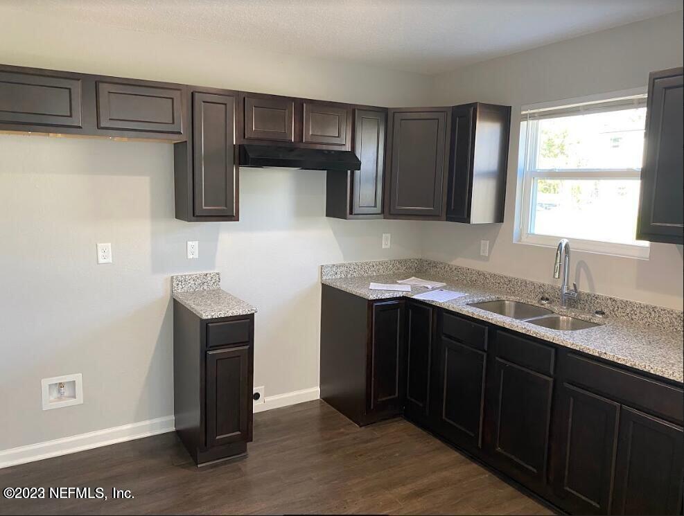 12326 Pulaski Road Jacksonville, FL 32218 - Photo 6 of 22 kitchen1