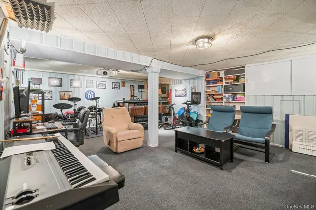 $799,000 | 84-12 Cross Island Parkway | Bellerose