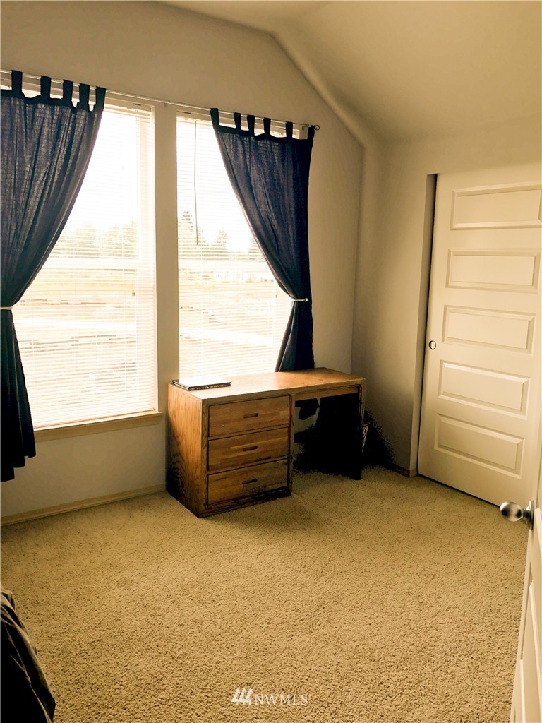 10434 Grove Road Southeast Yelm, WA 98597 - Photo 16 of 24 Gallery Image 16