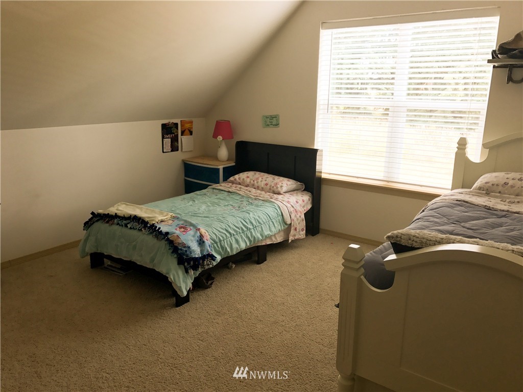 10434 Grove Road Southeast Yelm, WA 98597 - Photo 19 of 24 Gallery Image 19