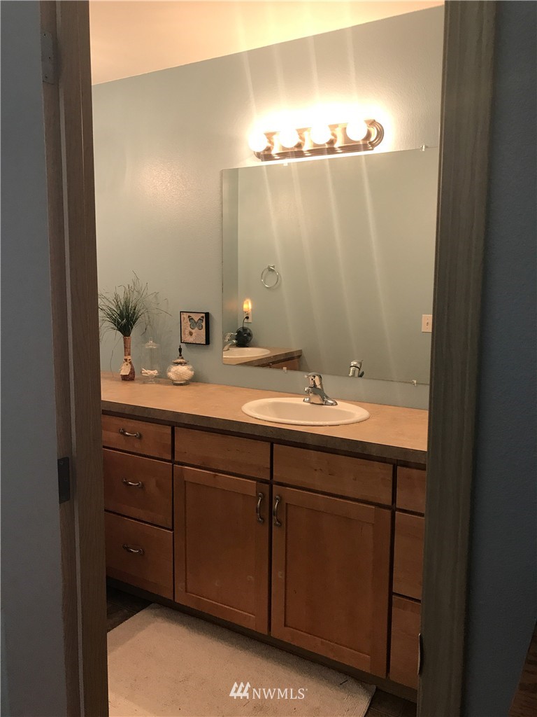 10434 Grove Road Southeast Yelm, WA 98597 - Photo 22 of 24 Gallery Image 22