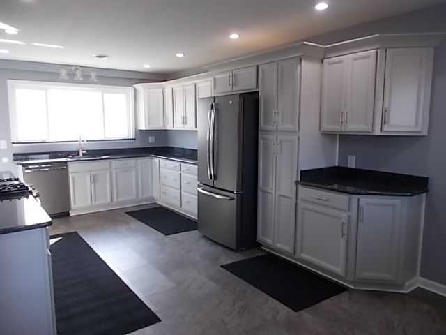 2658 East Beaver Road Kawkawlin, MI 48631 - Photo 3 of 27 Gallery Image 3