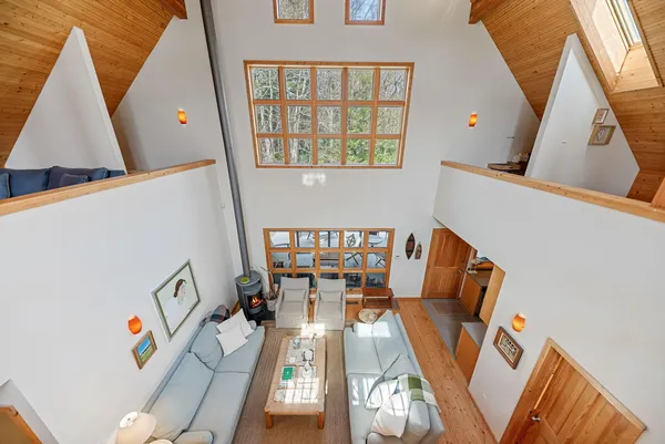 $1,299,000 | 13670 South Cottonwood Lane, Harbert, MI 49115