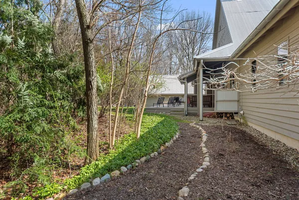 $1,299,000 | 13670 South Cottonwood Lane, Harbert, MI 49115