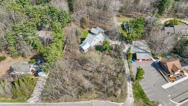$1,299,000 | 13670 South Cottonwood Lane, Harbert, MI 49115