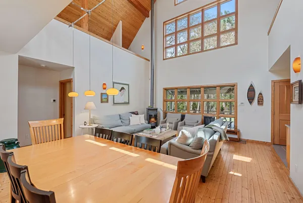 $1,299,000 | 13670 South Cottonwood Lane, Harbert, MI 49115