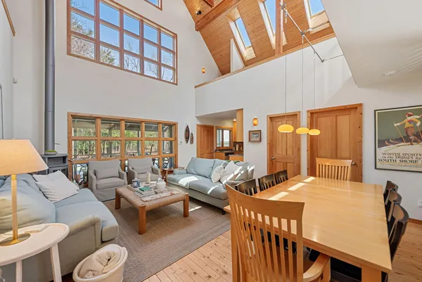 $1,299,000 | 13670 South Cottonwood Lane, Harbert, MI 49115
