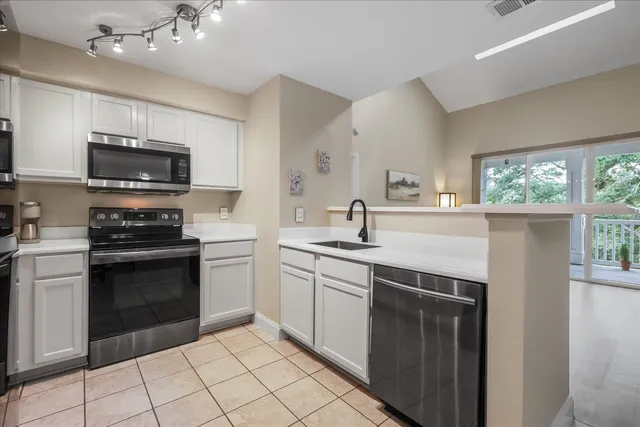 $2,000 | 2801 Chancellorsville Drive, Unit 436, Tallahassee, FL 32312