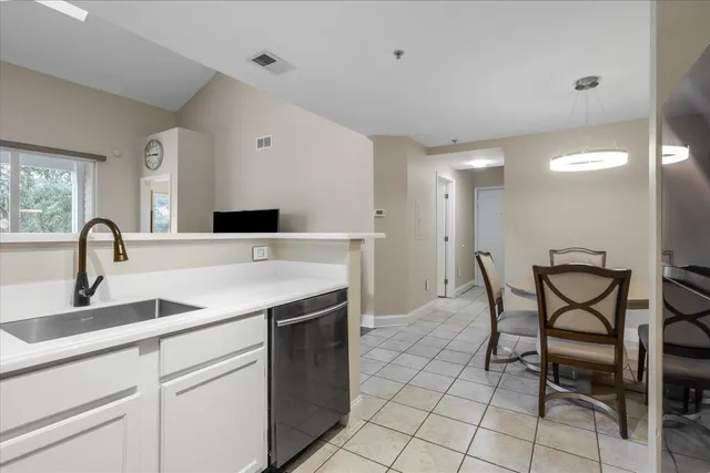 $2,000 | 2801 Chancellorsville Drive, Unit 436, Tallahassee, FL 32312