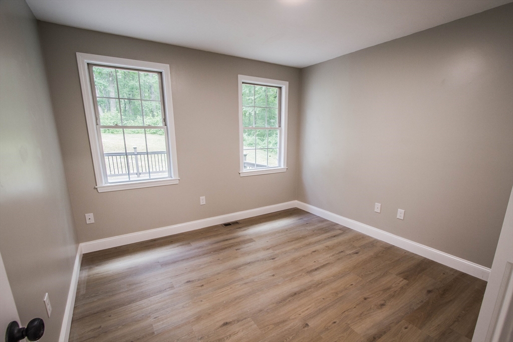 47 East Baylies Road Charlton, MA 01507 - Photo 32 of 42