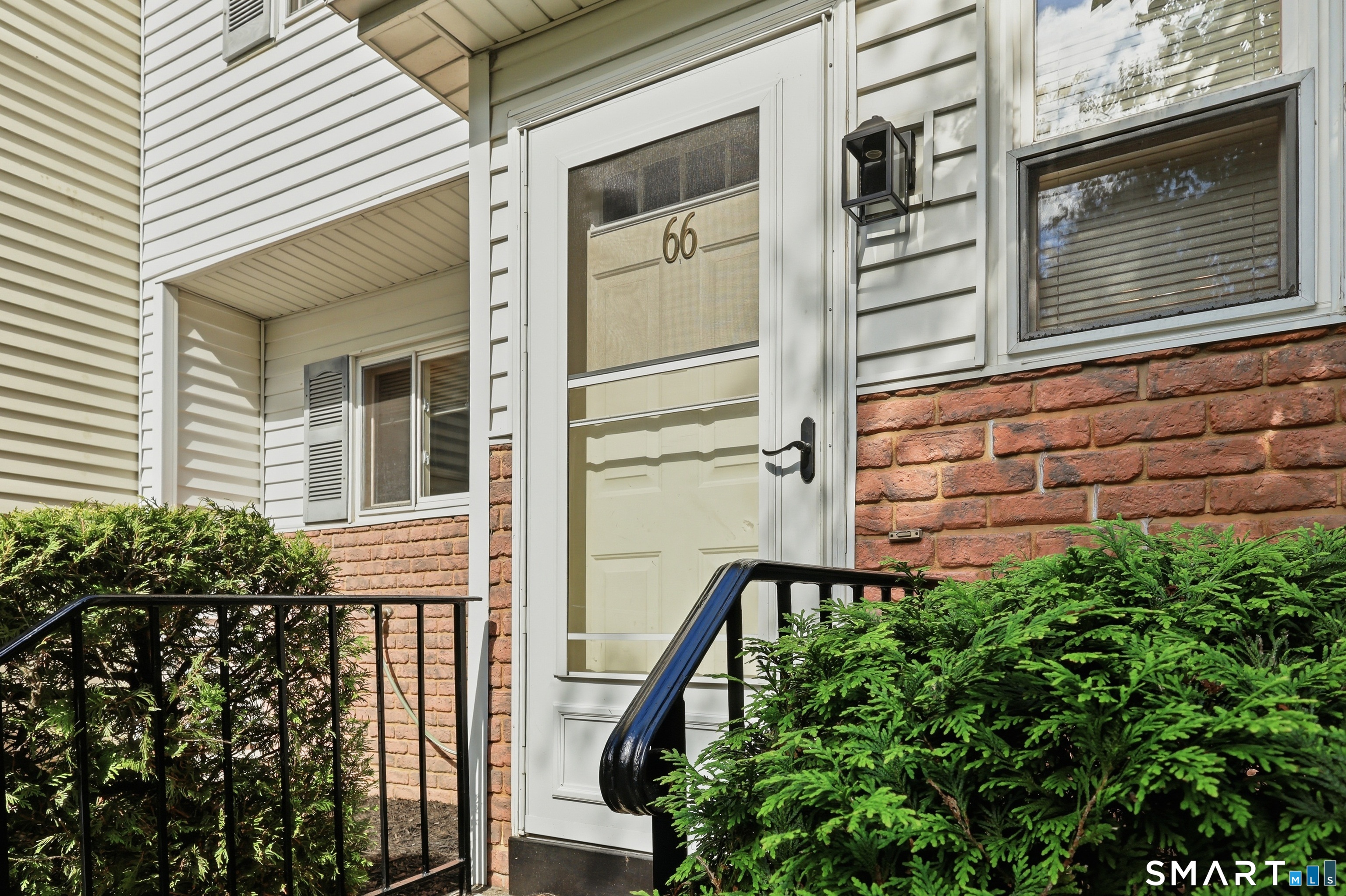 25 Padanaram Road, Unit 66 Danbury, CT 06811 - Photo 3 of 19