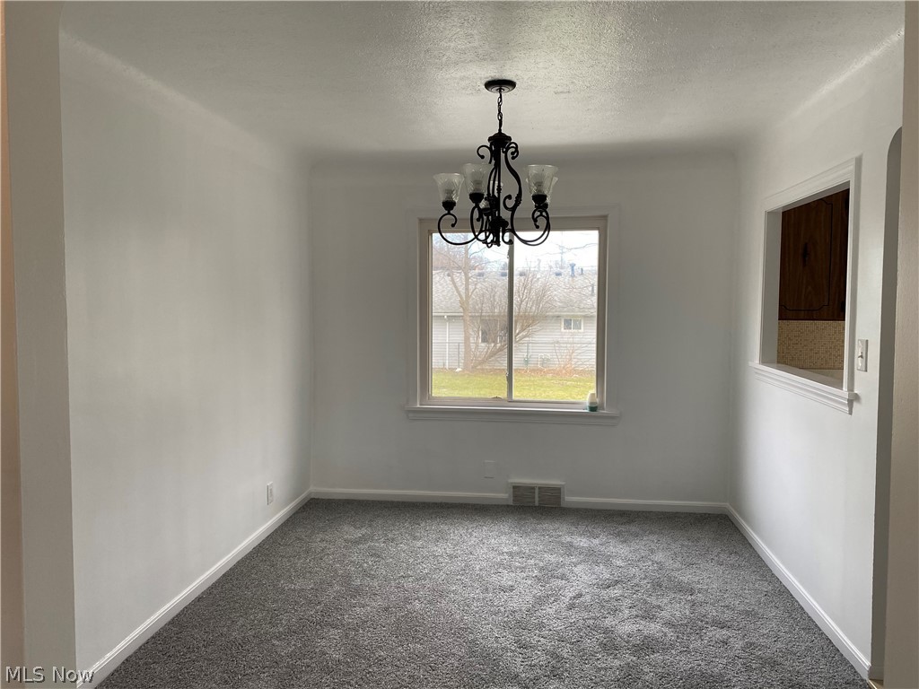 6367 Stumph Road Cleveland, OH 44130 - Photo 6 of 30
