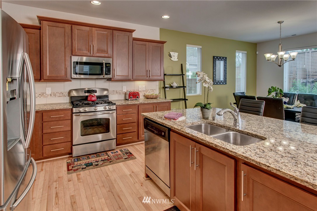 3905 177th Street Southeast Bothell, WA 98012 - Photo 4 of 23