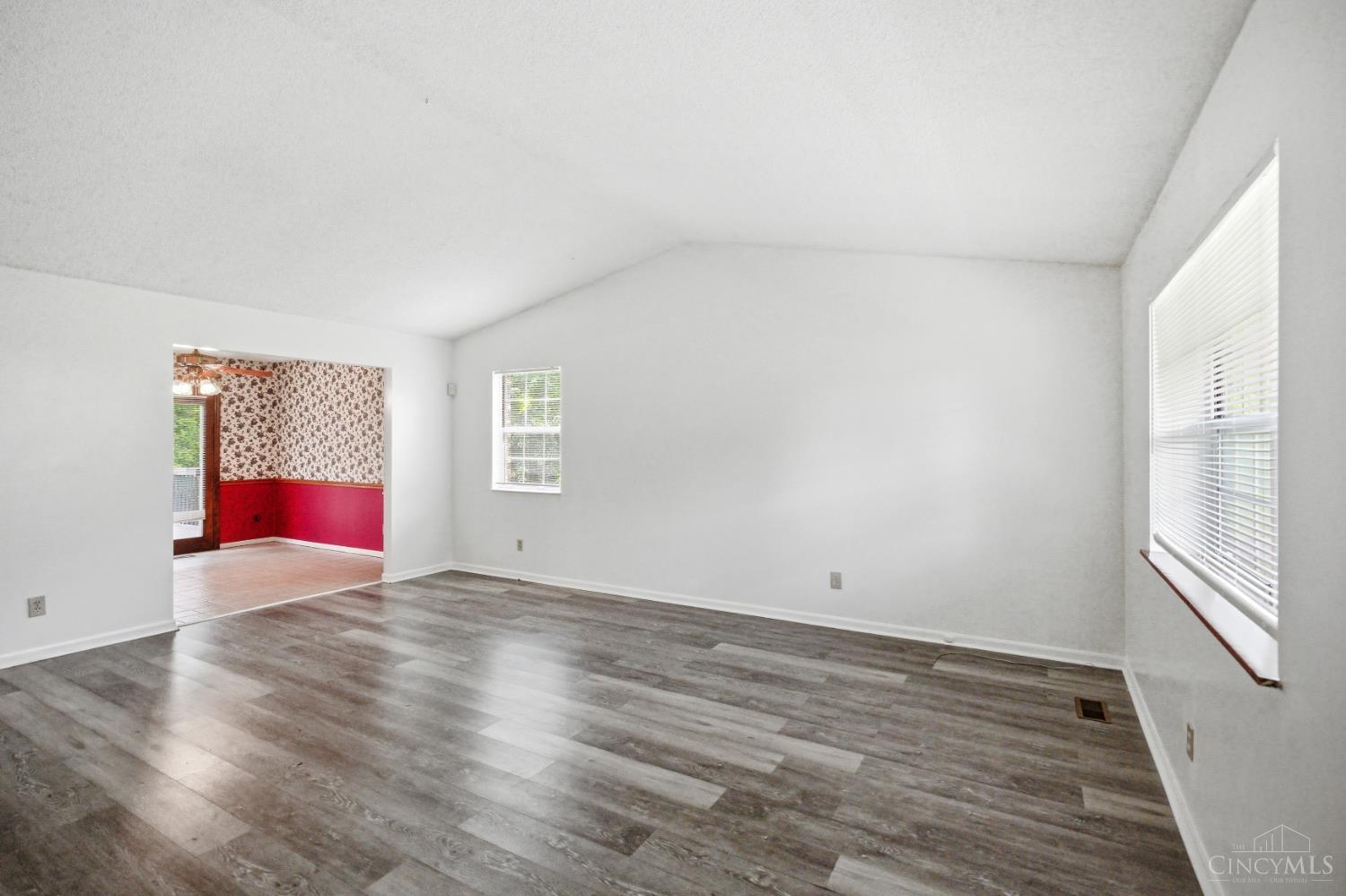 3435 Blue Rock Road Cincinnati, OH 45247 - Photo 14 of 49