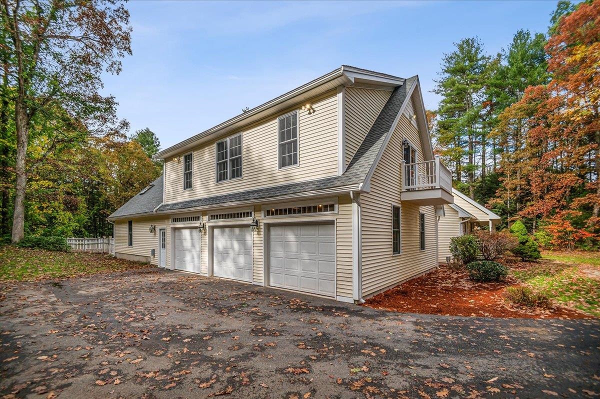 1 Magnolia Road Windham, NH 03087 - Photo 2 of 40