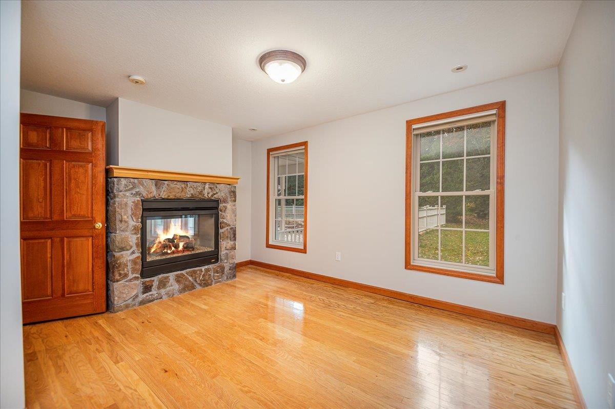 1 Magnolia Road Windham, NH 03087 - Photo 14 of 40
