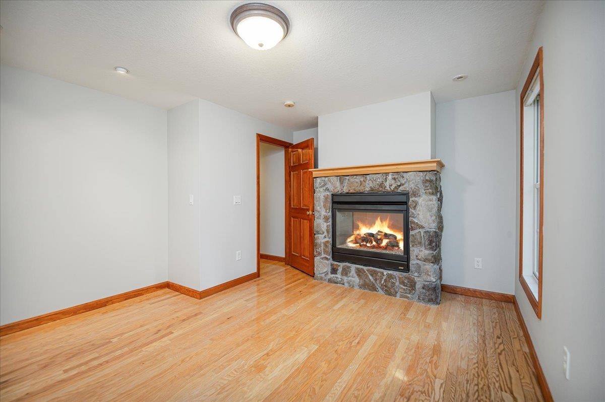 1 Magnolia Road Windham, NH 03087 - Photo 15 of 40