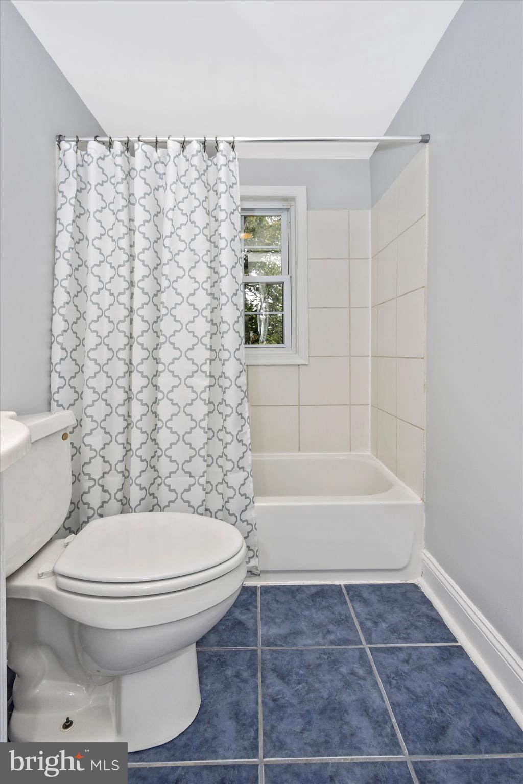 2810 Topaz Road Baltimore, MD 21234 - Photo 27 of 51 FULL BATH