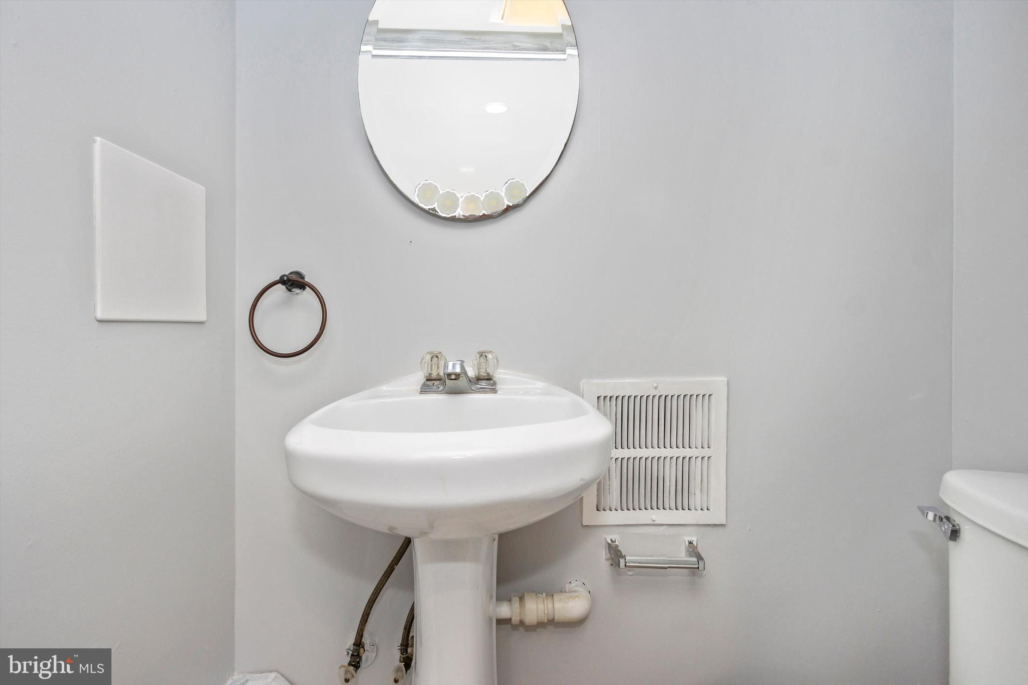 2810 Topaz Road Baltimore, MD 21234 - Photo 36 of 51 HALF BATH