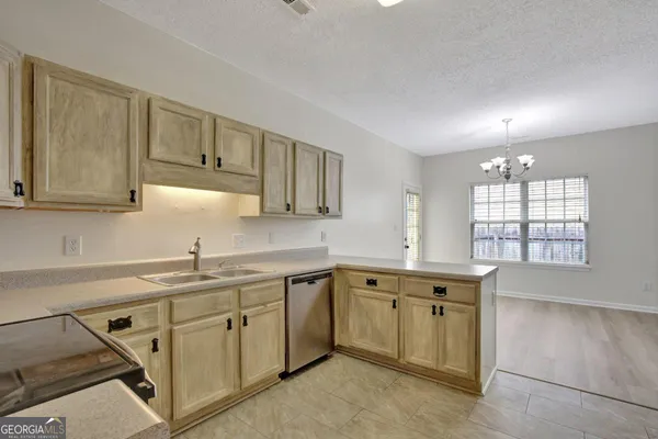 $2,100 | 333 Prescott Court, Newnan, GA 30265