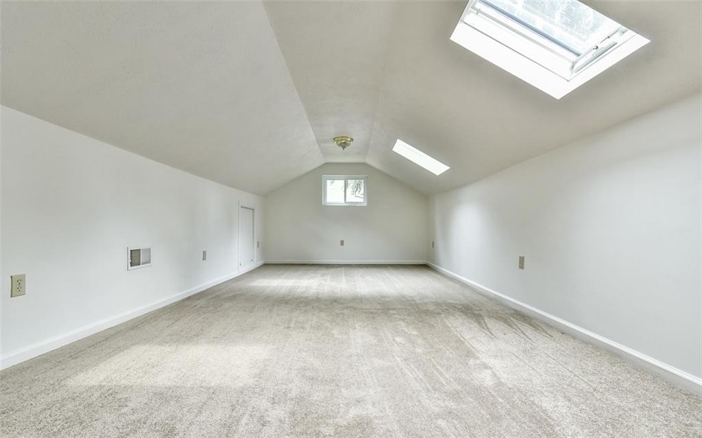 1463 Anderson Road Pittsburgh, PA 15209 - Photo 9 of 22 Huge additional room with skylights. Den, Quiet work from home officespace, TV or sitting room, playroom. Endless possibilities for this beautiful space.