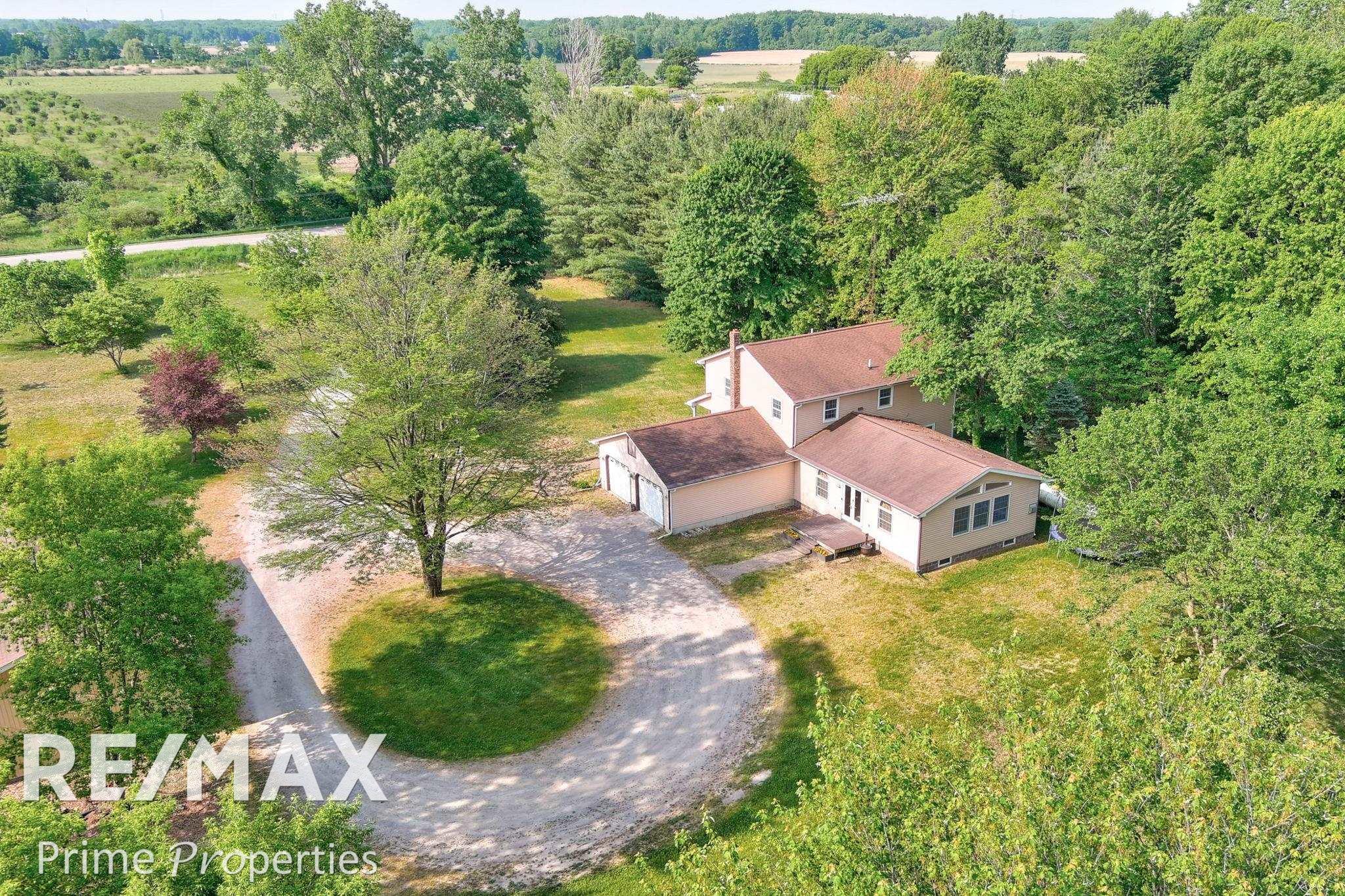 8440 Arbela Road Millington, MI 48746 - Photo 53 of 65 50111386-52.JPG