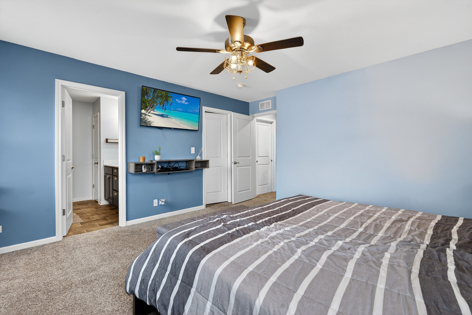 1161 Amber Drive Cary, IL 60013 - Photo 13 of 25