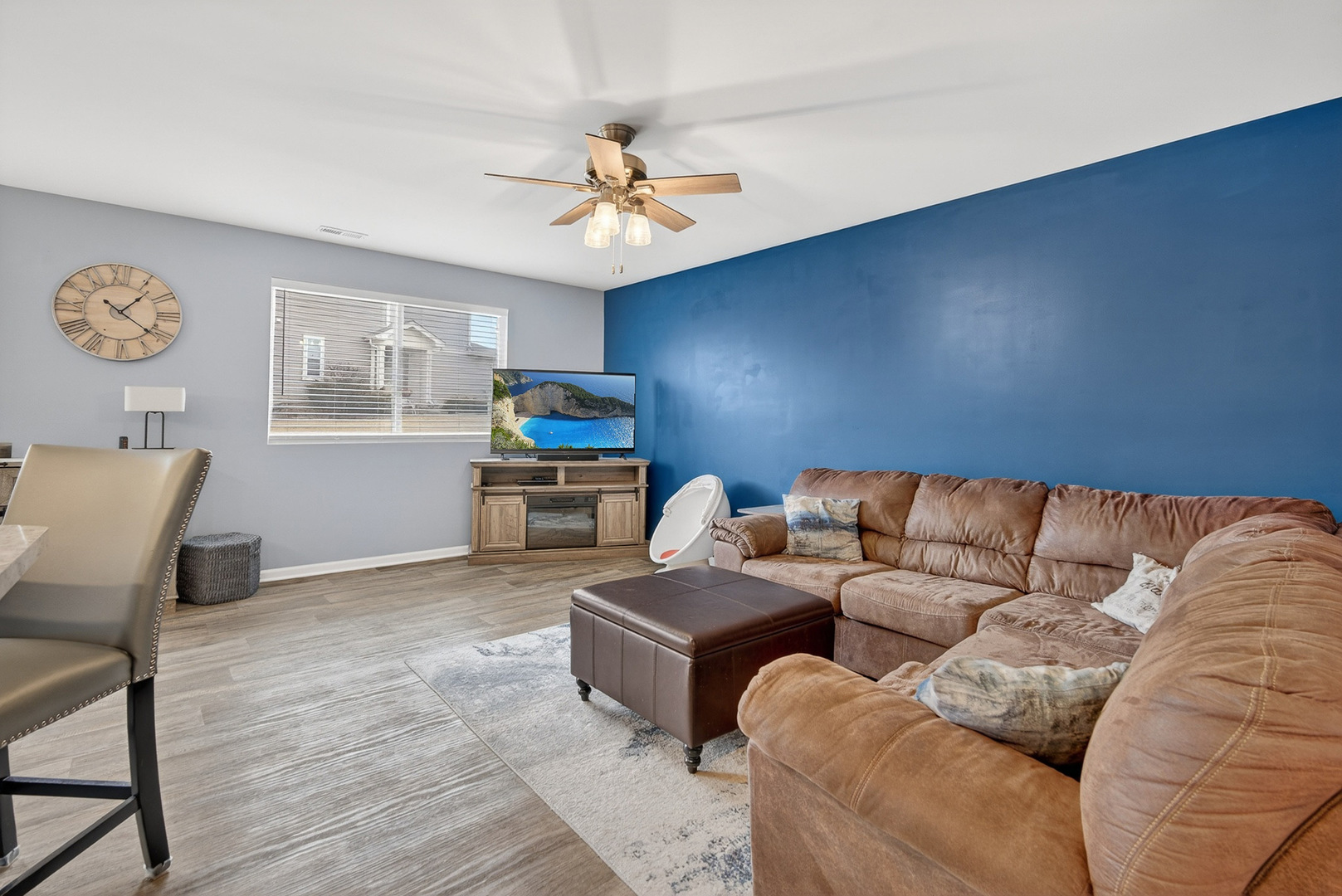 1161 Amber Drive Cary, IL 60013 - Photo 3 of 25