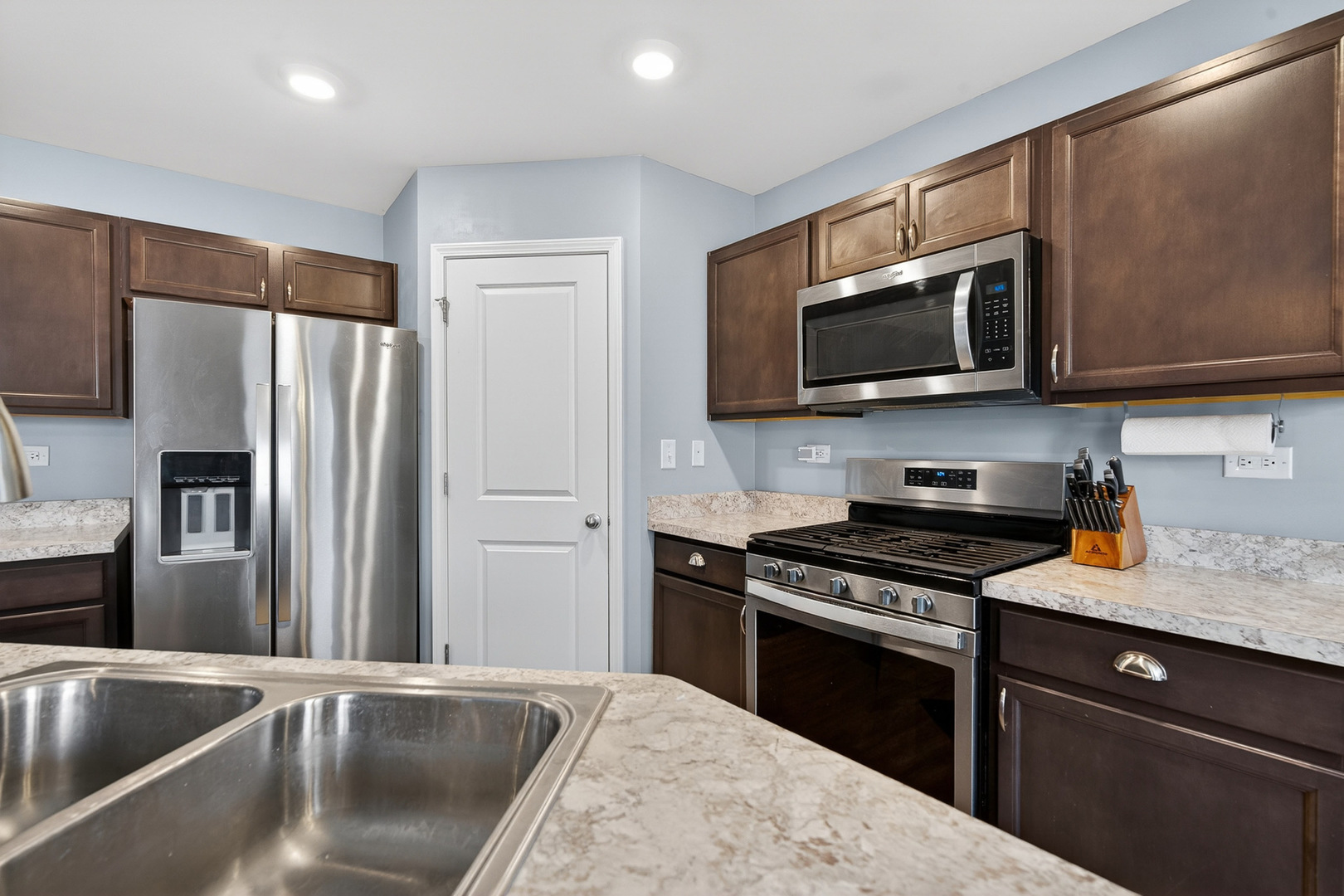 1161 Amber Drive Cary, IL 60013 - Photo 7 of 25