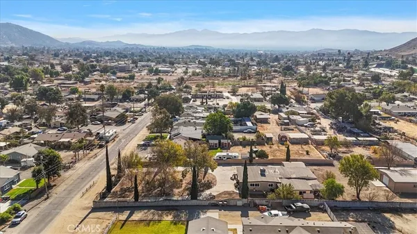 $5,500 | 4270 Woodward Avenue, Norco, CA 92860