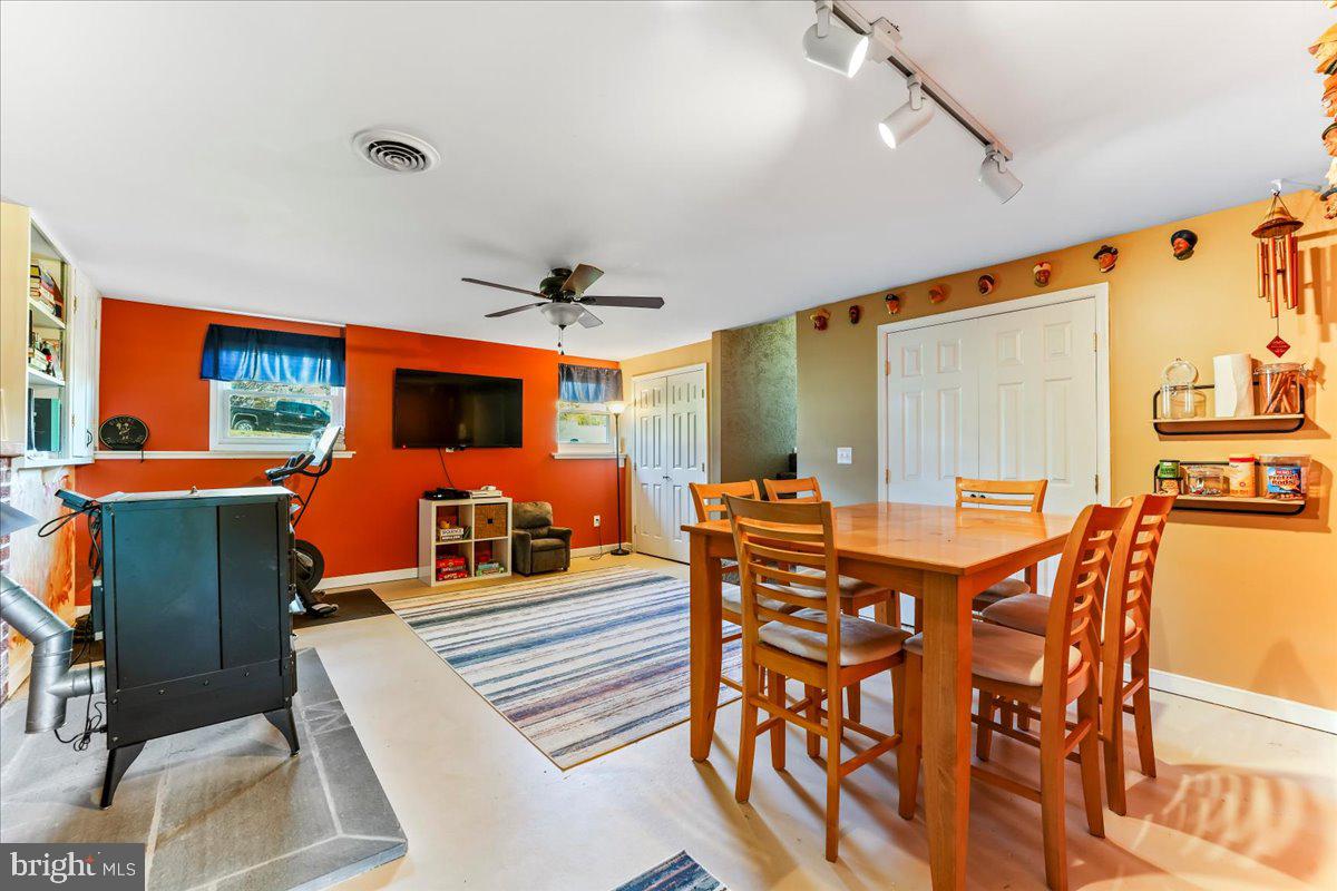 147 Tweed Road Oxford, PA 19363 - Photo 18 of 36 Gallery Image 18