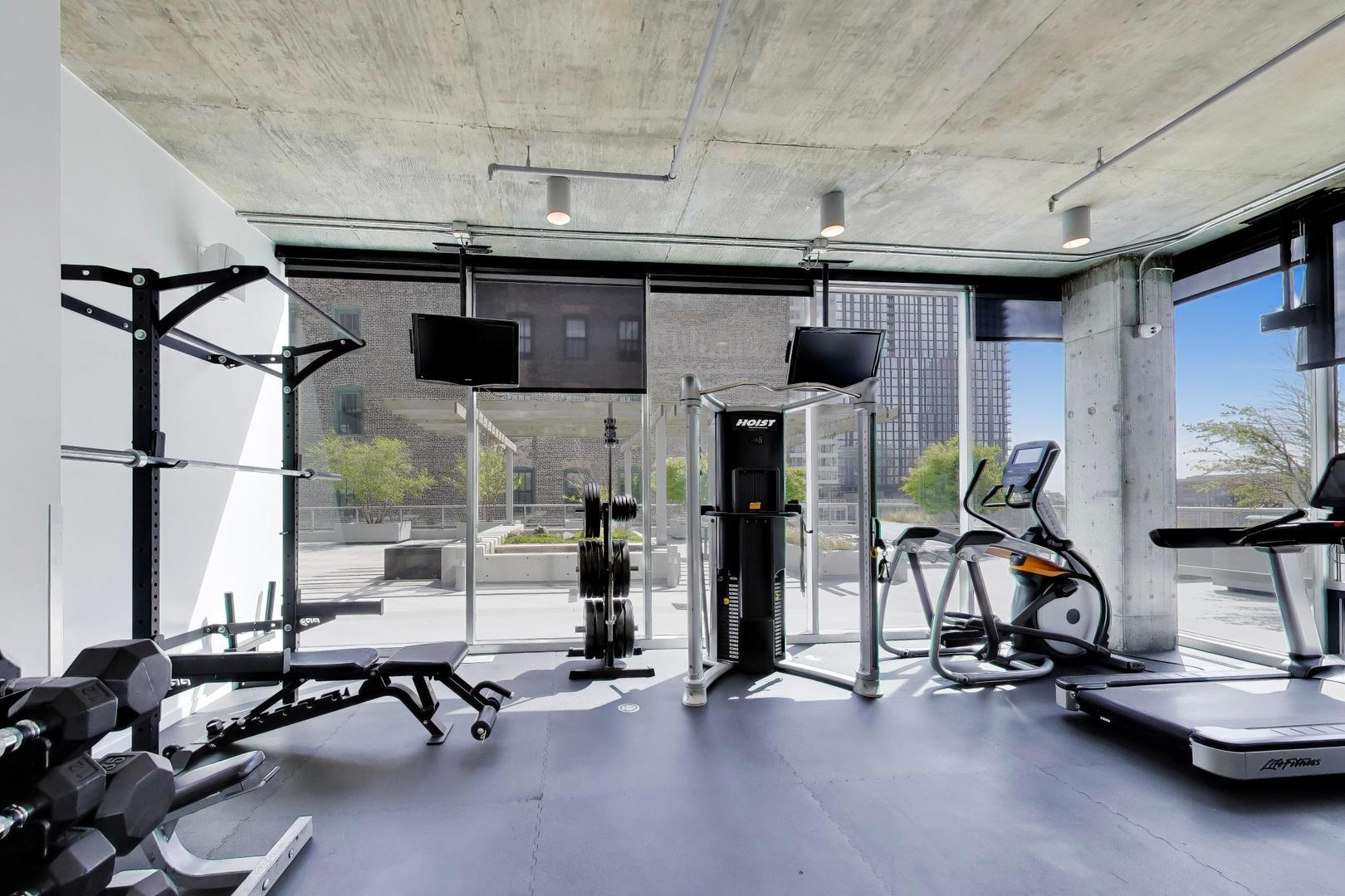 611 South Wells Street, Unit 2204 Chicago, IL 60607 - Photo 27 of 33
