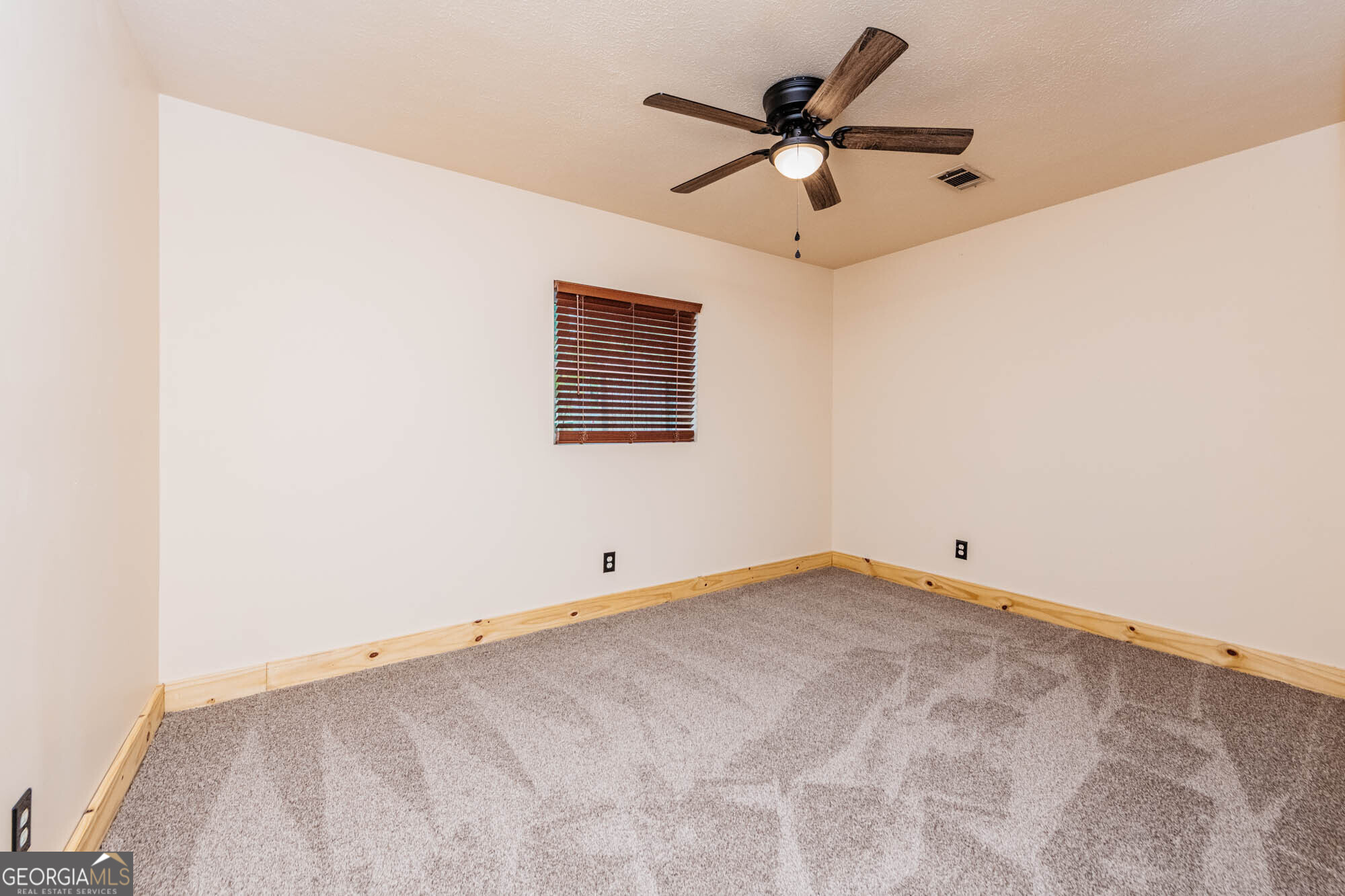 1404 Cambridge Road Perry, GA 31069 - Photo 16 of 38