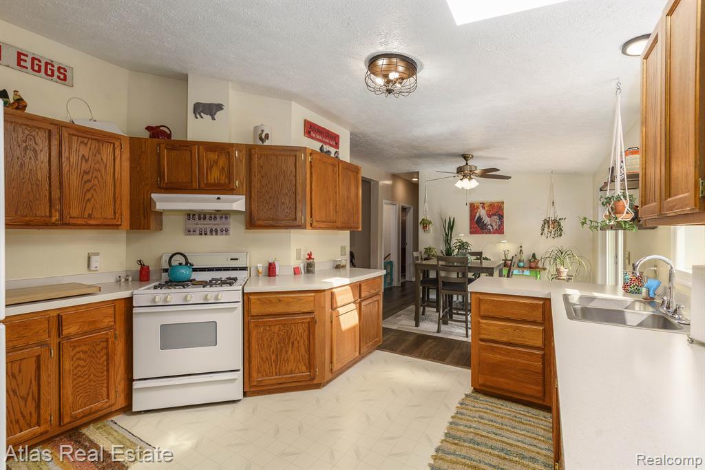 7447 Gale Road Grand Blanc, MI 48439 - Photo 30 of 54